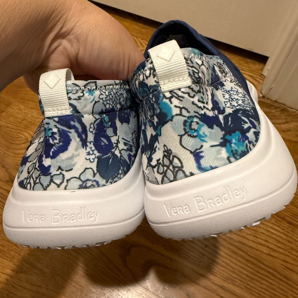 Vera Bradley Blue and White Quilted Slip-On Sneakers size 11 - Picture 10 of 10